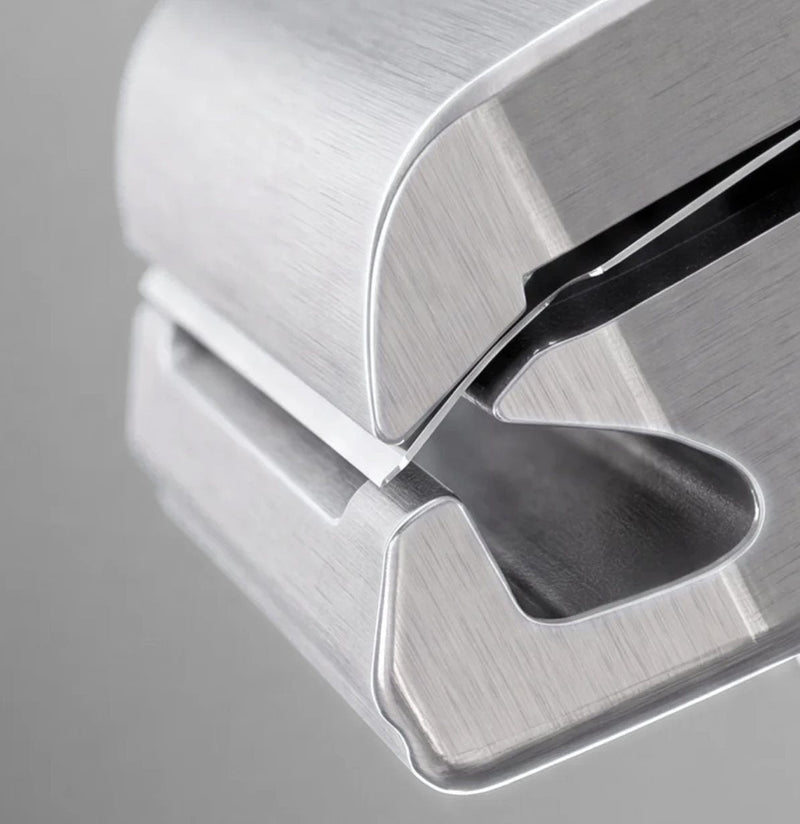 What a fixed 30° angle actually does to your shave